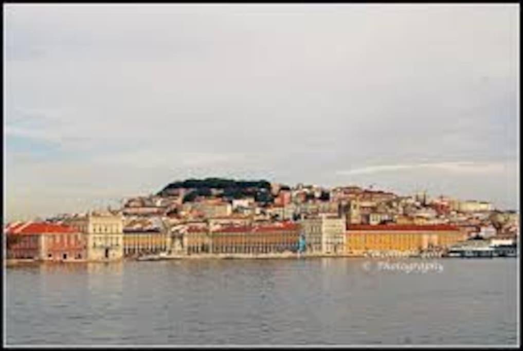 Appartement Charming Terrace Flat Center And Trendy Location à Lisboa Extérieur photo